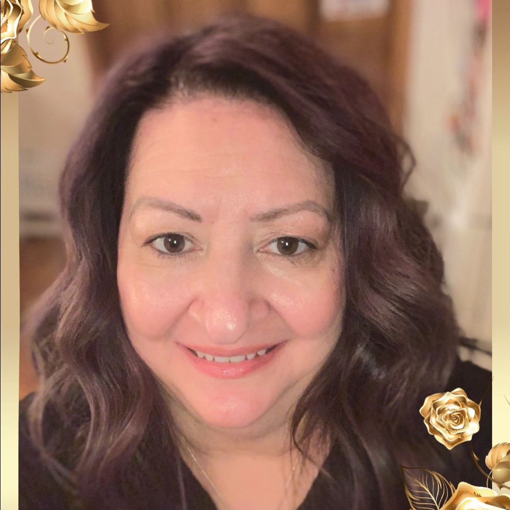 Meet your Posher, Kimberly - Picture 2 of 16